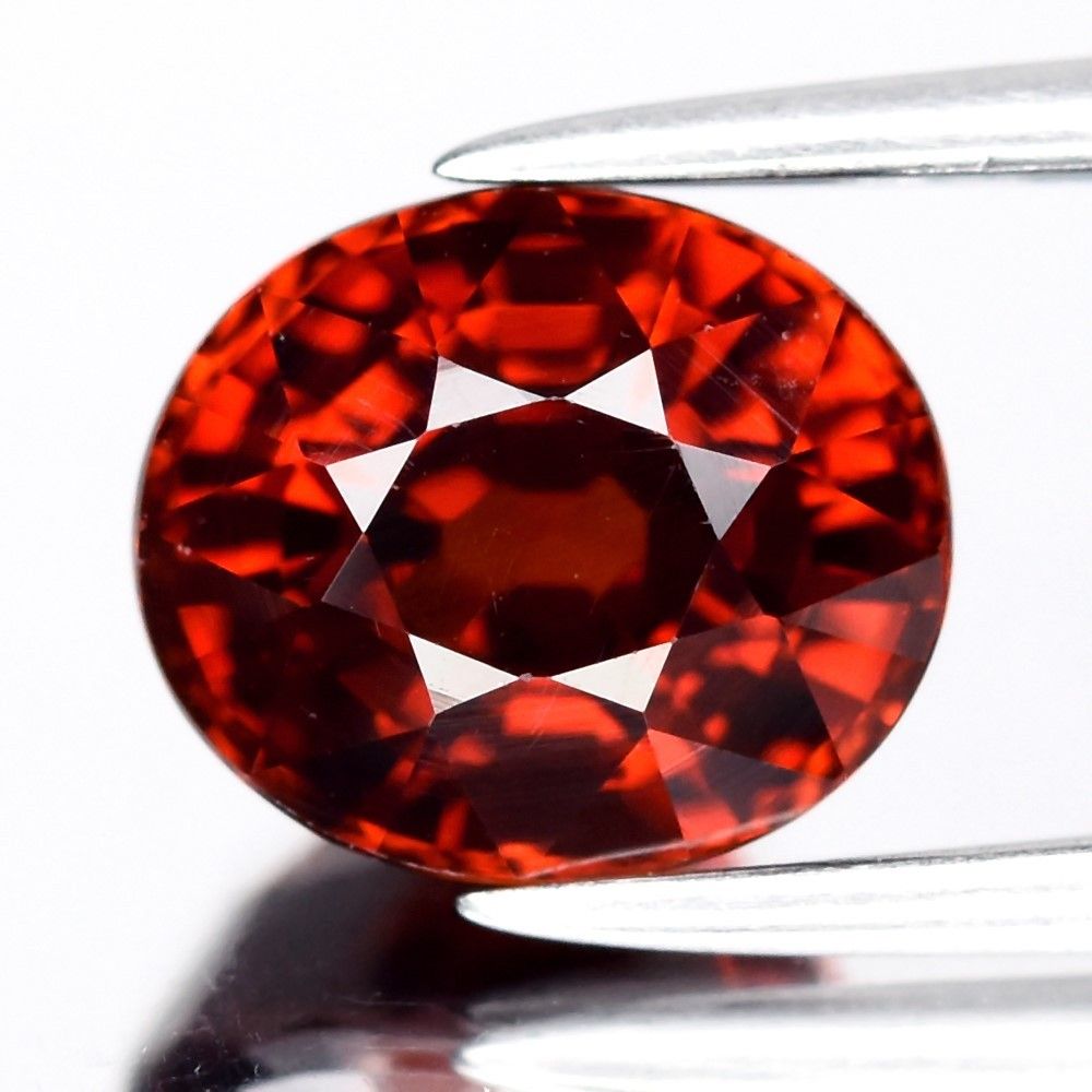 2.35CT GARNET UNHEATED