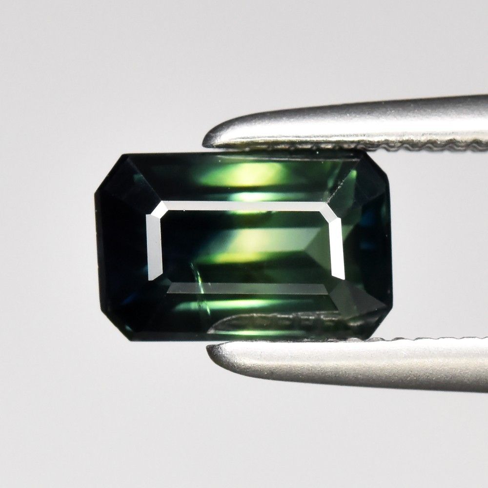 1.03CT SAPPHIRE HEATED