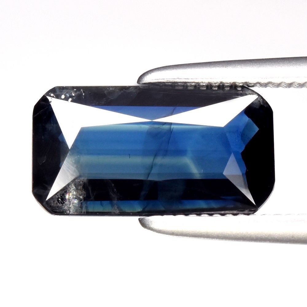 1.59CT SAPPHIRE HEATED