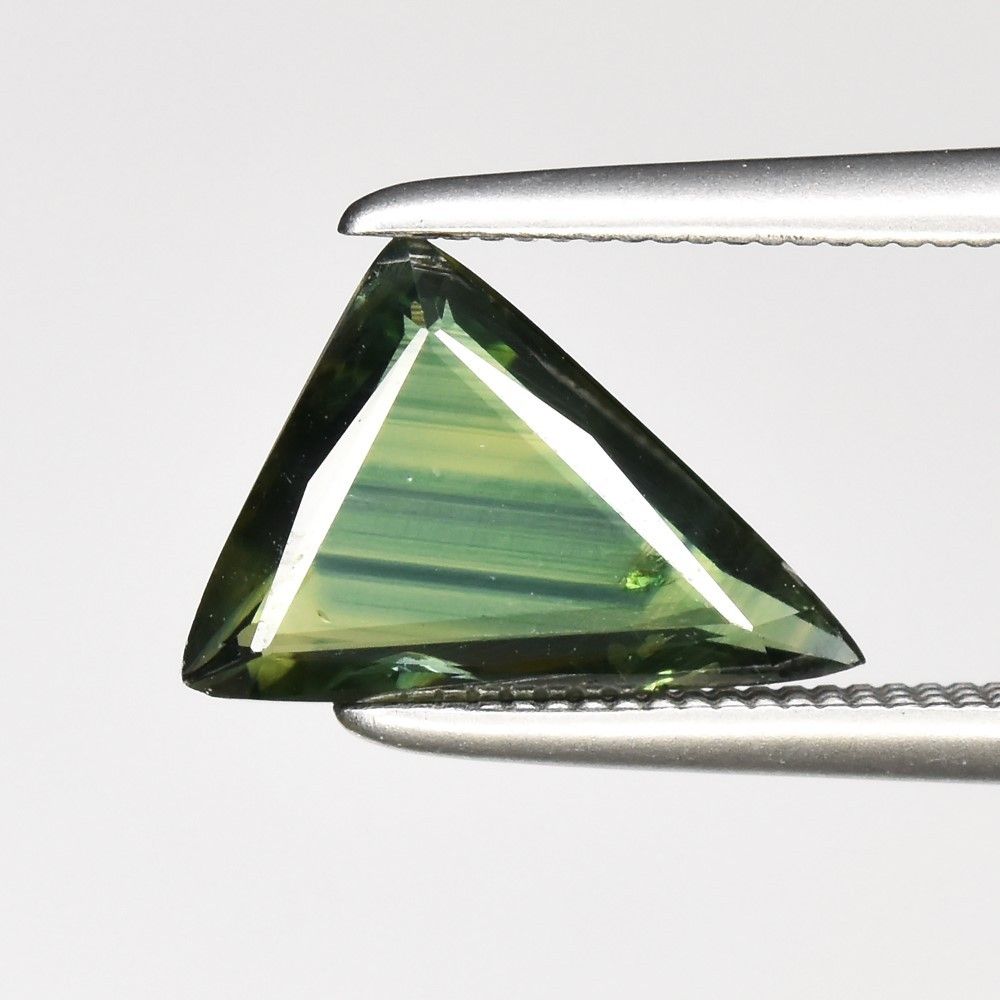 1.05CT SAPPHIRE HEATED