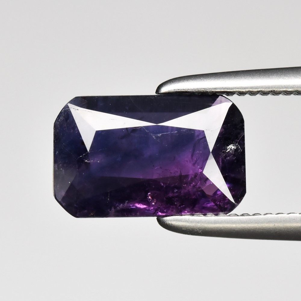 0.99CT SAPPHIRE HEATED