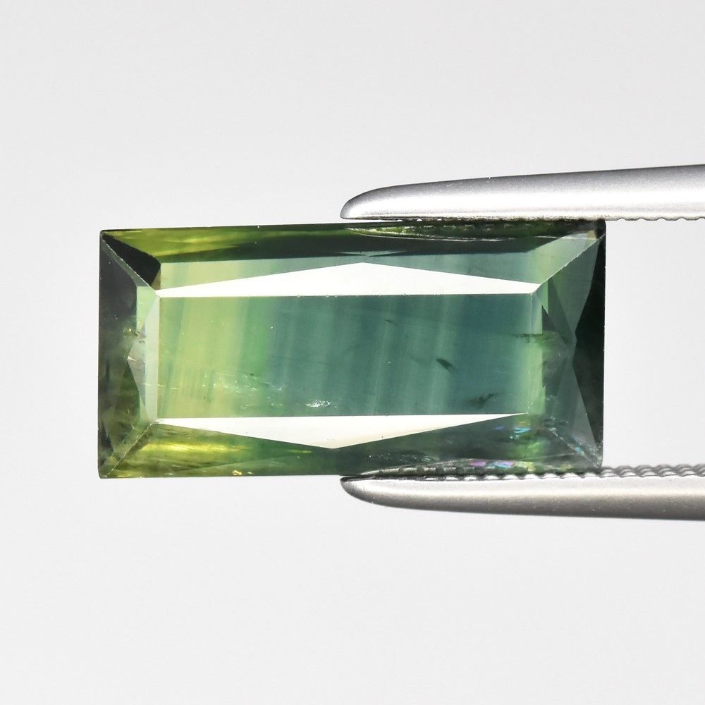 3.05CT SAPPHIRE HEATED