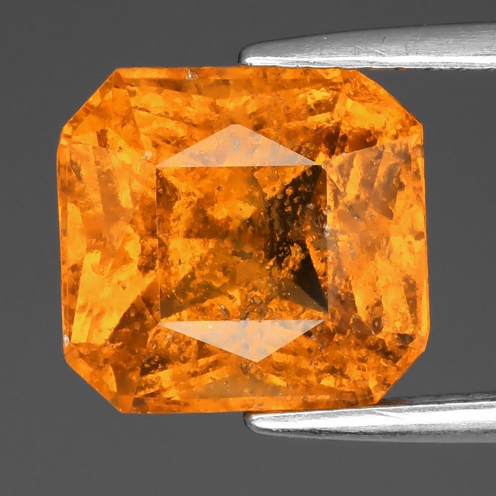 7.08CT GARNET UNHEATED