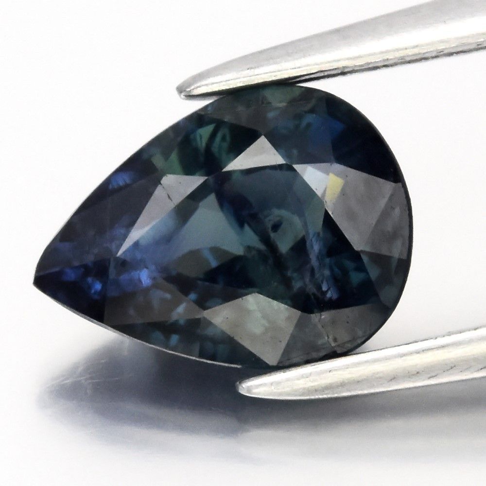 1.36CT SAPPHIRE HEATED