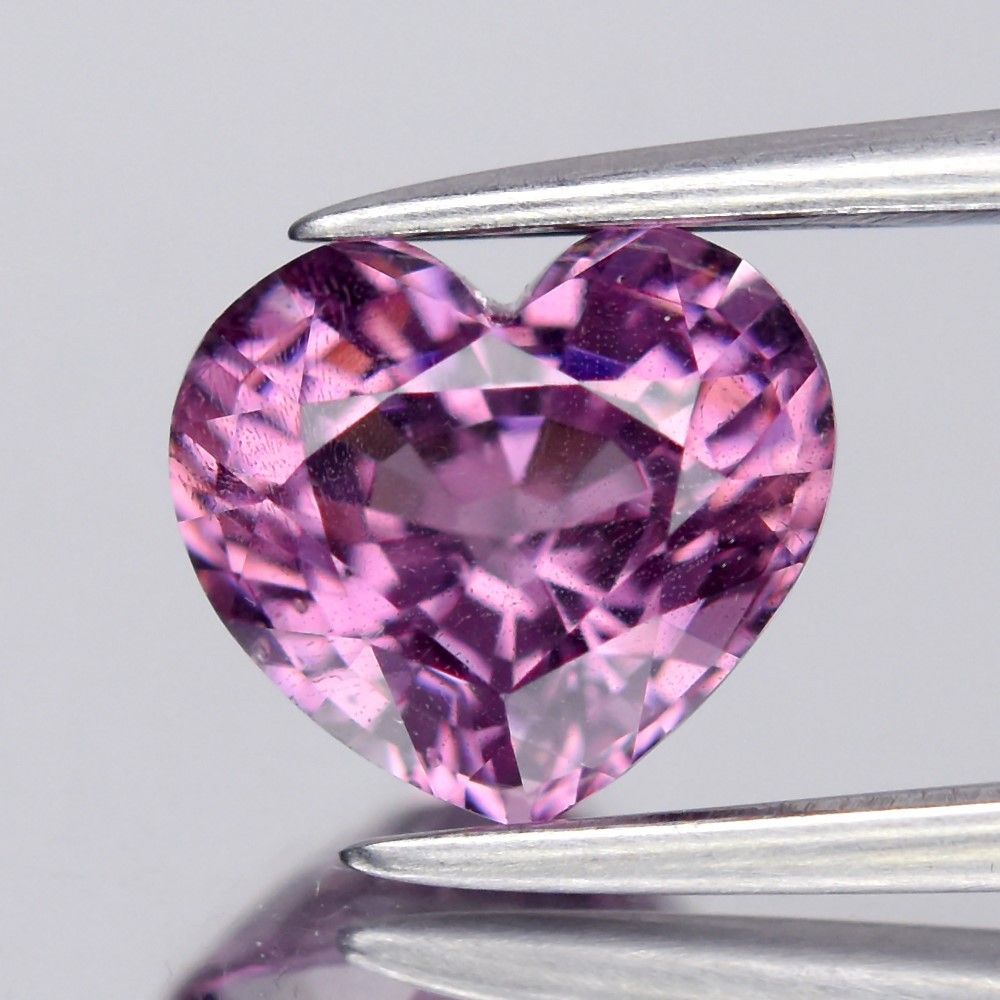 1.56CT SPINEL UNHEATED